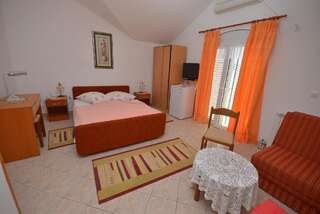 Апарт-отели Hotel Vila Margot Херцег-Нови Одноместный номер с балконом-5